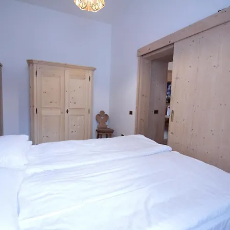 Otel Alpina ***s Cortina dʼAmpezzo