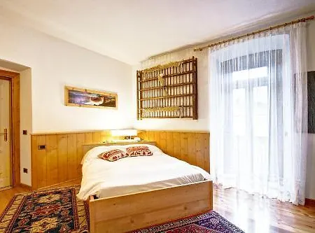 Otel Alpina ***s 3*