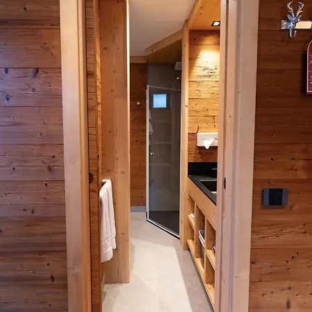 Alpina ***s Otel