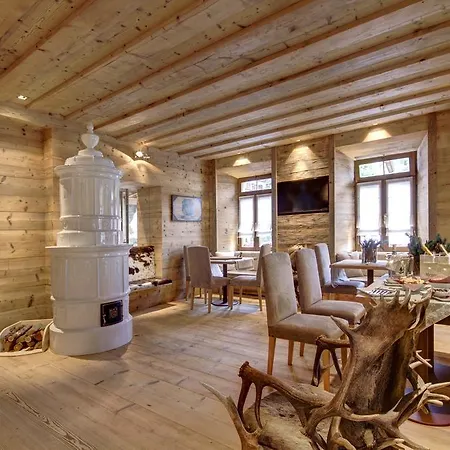 Otel Alpina ***s