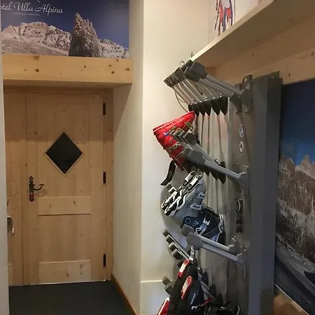 Otel Alpina ***s Cortina dʼAmpezzo
